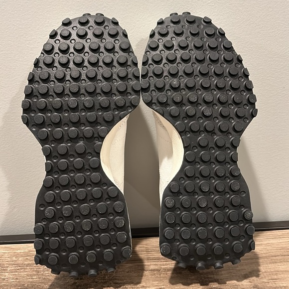 Womens New Balance 327 Lifestyle Shoe - Grey / Blue - Picture 7 of 8